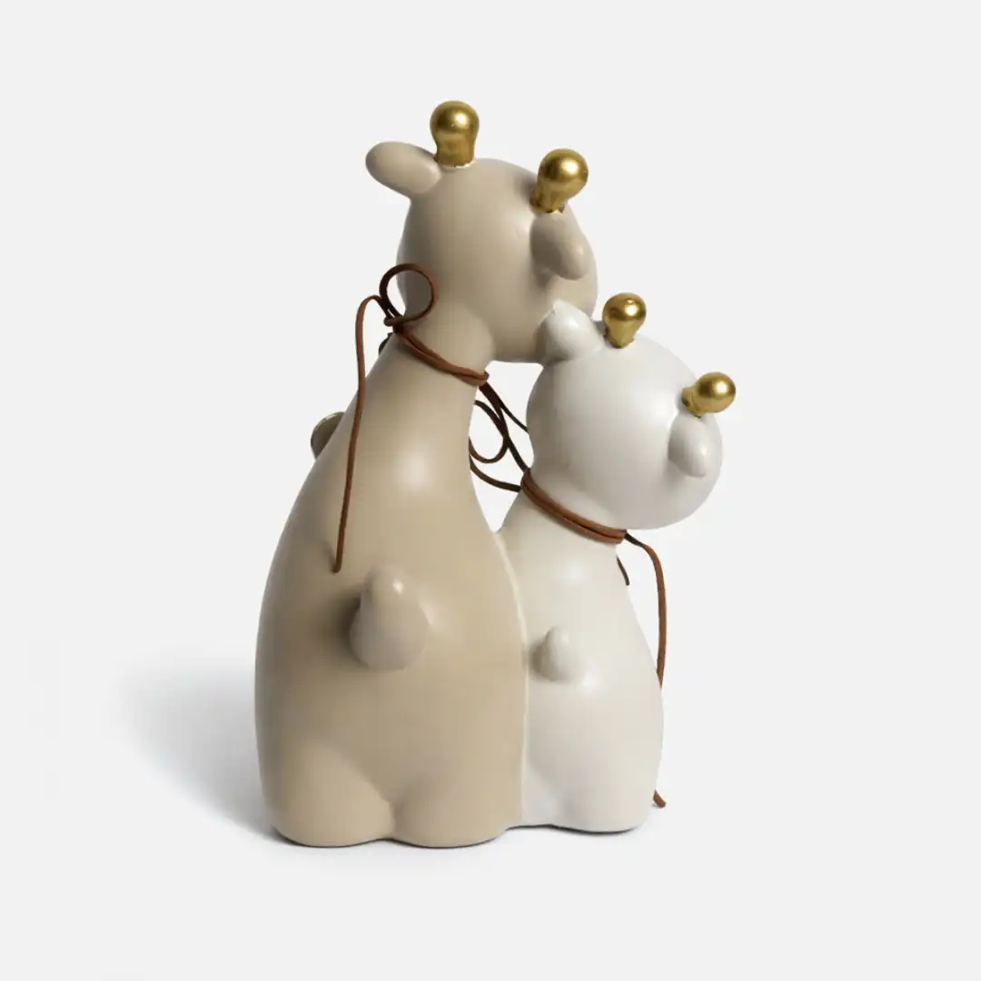 Little Tall Friend | Cute Giraffe Figurine Set - Image 4